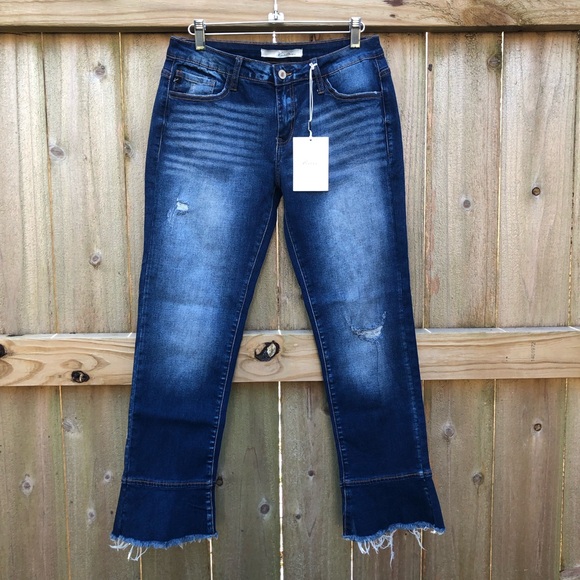 KanCan Skinny Flare Crop Jeans Size 5/26 Dark Wash Raw Hem Ankle Fray NWT - Picture 1 of 13